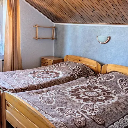 Roza Wiatrow בית הארחה רובי