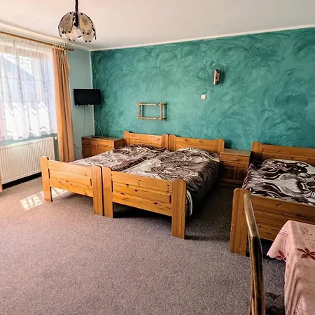 Roza Wiatrow בית הארחה 3*